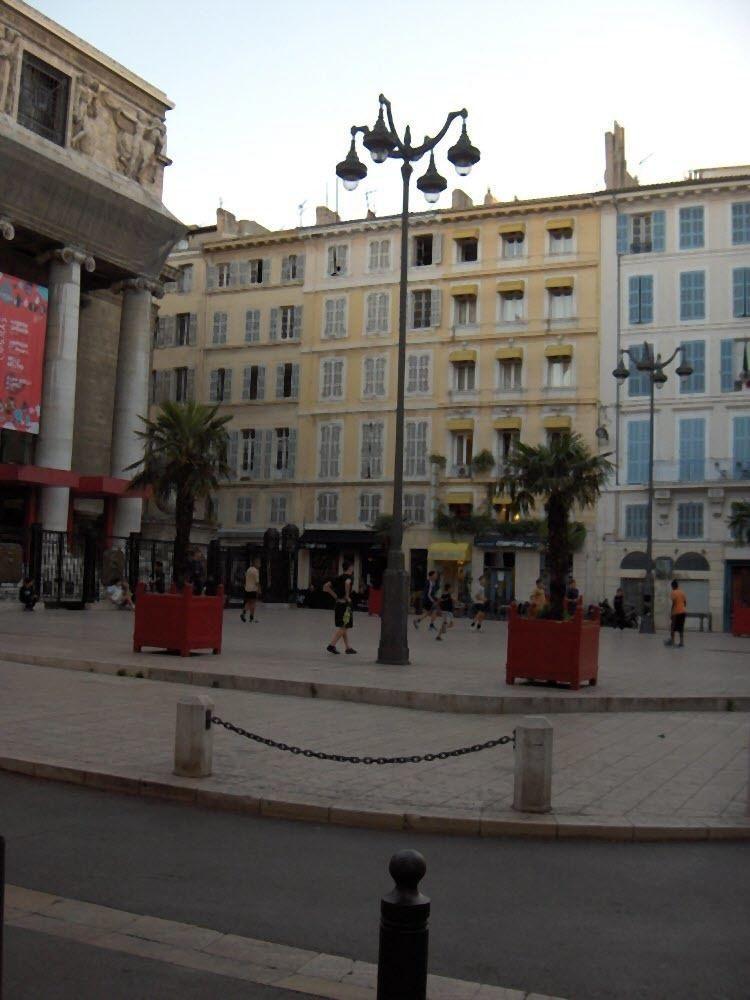 Hotel Relax Marseille Exterior photo